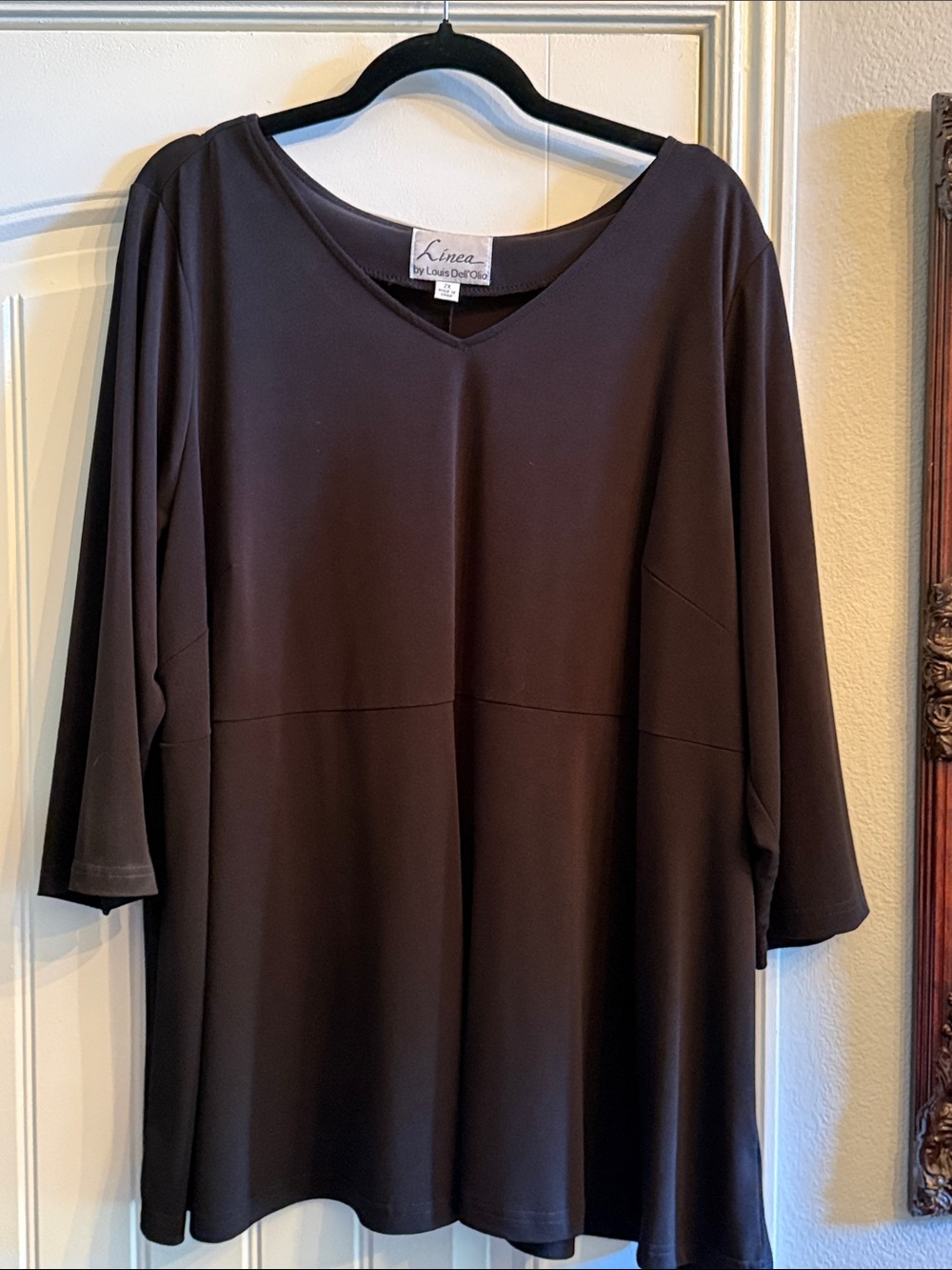 Linea by Louis Dell'Olio Dark Brown V-Neck Long Sleeve Tee